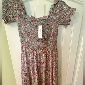 Boho Maxi Dress
NWOT Tags- Worn Once
Fits like a Medium